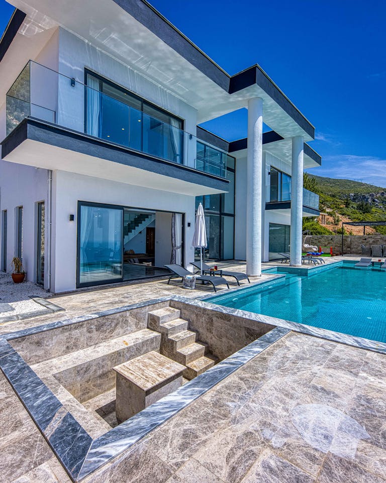 Building a Pool for Entertaining: What You Need to Know