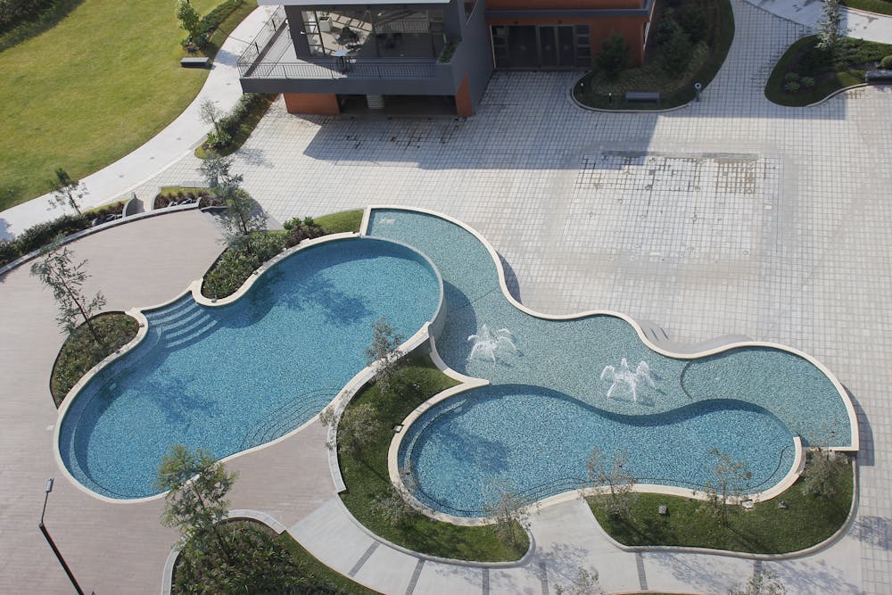 Luxury Pool Builder in South Lyon – Tango Pools