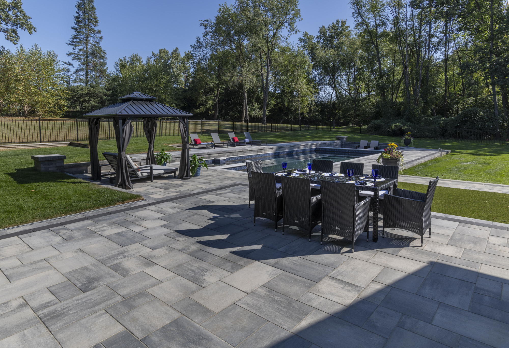 Dive into Paradise: Tango Pools – Your Premier Gunite Pool Builder in Washington